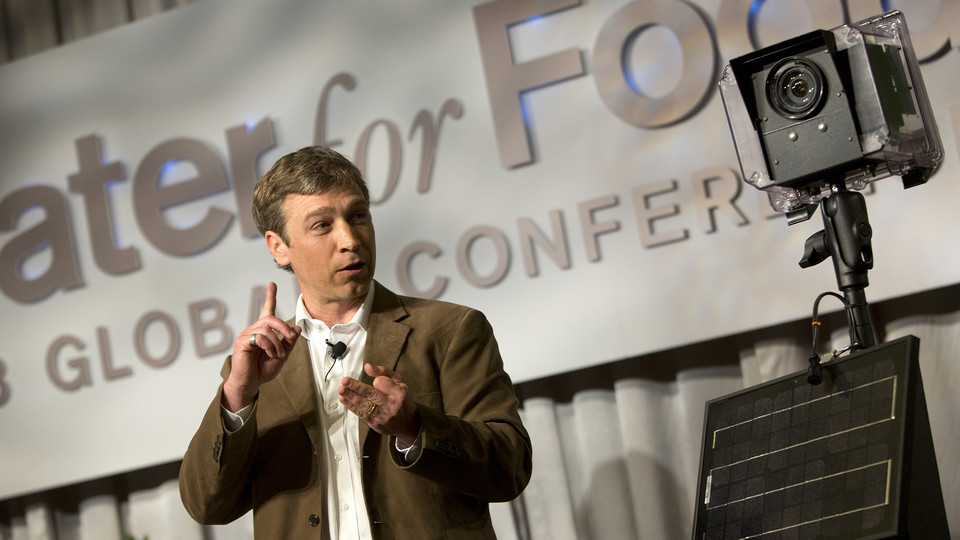 Forsberg receives national award from Sierra Club 