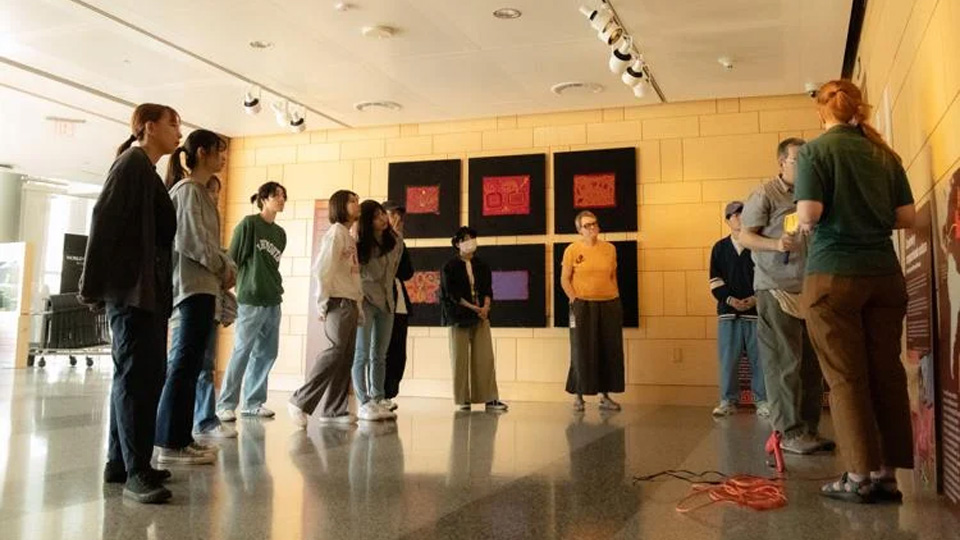 Daily Nebraskan: Student exhibition at International Quilt Museum grants opportunities